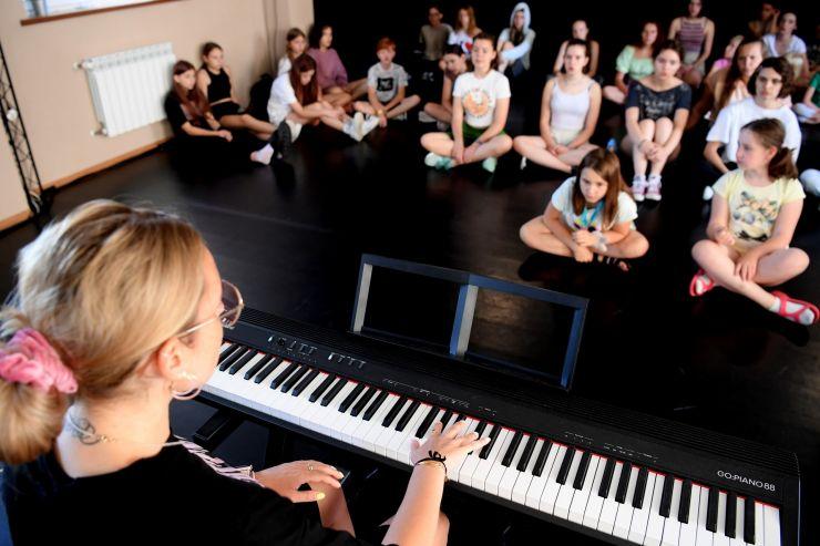 Warsztaty wokalne - Wakacje Artystyczne 2023 Turnus 2 - zdj. 0393.jpg