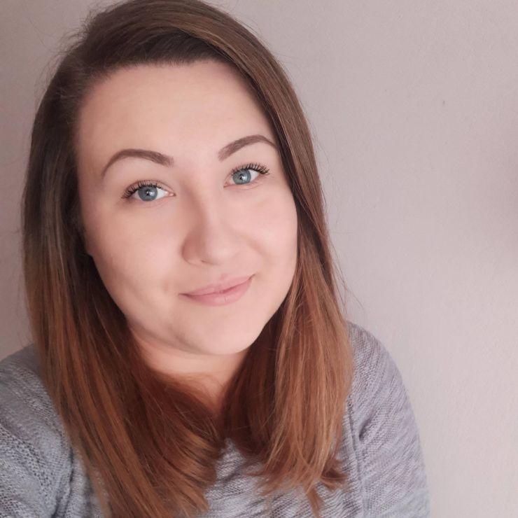 Natalia Kędziora - wychowawczyni, opiekunka grupy. Kolonia artystyczna dla dzieci i młodzieży - Wakacje Artystyczne Natalia Kędziora - wychowawczyni, opiekunka grupy. Kolonia artystyczna dla dzieci i młodzieży - Wakacje Artystyczne
