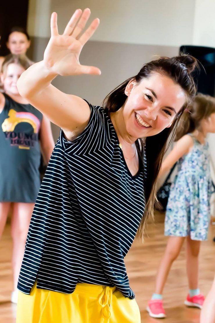 Oliwia Lucedarska - instruktor warsztatów tanecznych. Kolonia artystyczna dla dzieci i młodzieży - Wakacje Artystyczne