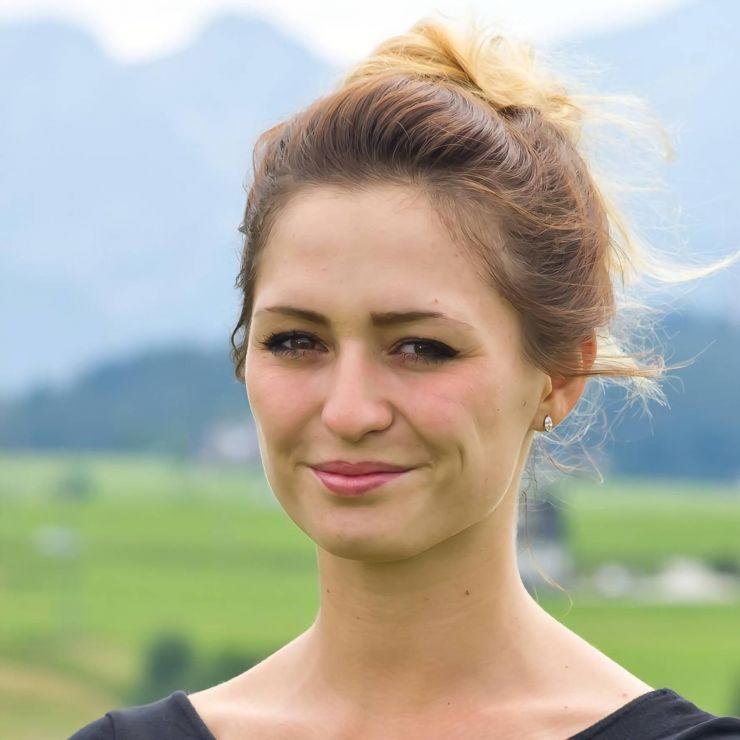 Agnieszka Hałka - instruktor warsztatów teatralnych. Kolonia artystyczna dla dzieci i młodzieży - Wakacje Artystyczne Agnieszka Hałka - instruktor warsztatów teatralnych. Kolonia artystyczna dla dzieci i młodzieży - Wakacje Artystyczne